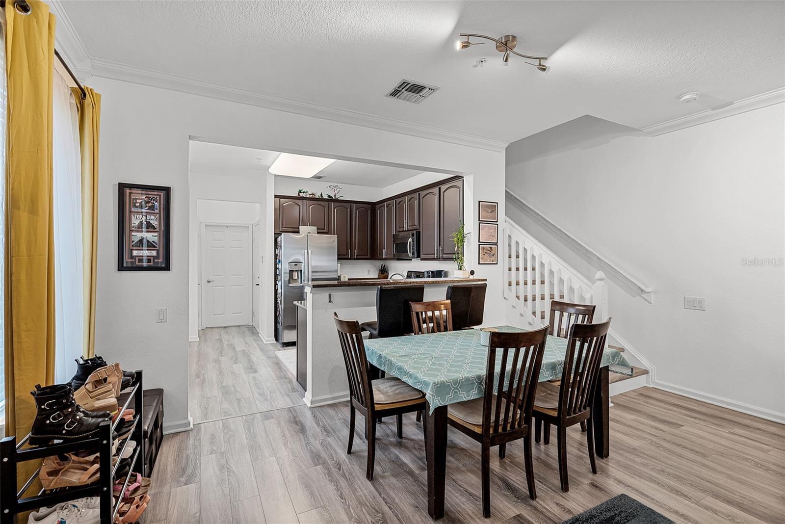 Image 6 of 43 For 6850 Sperone Street