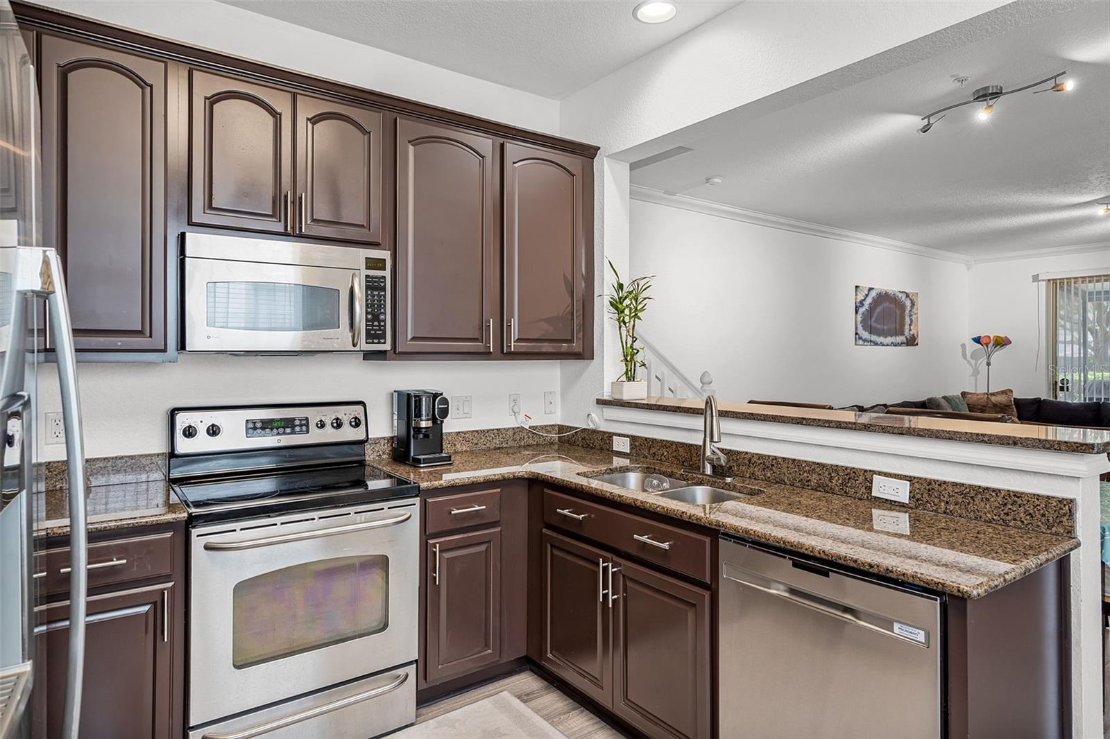 Image 9 of 43 For 6850 Sperone Street