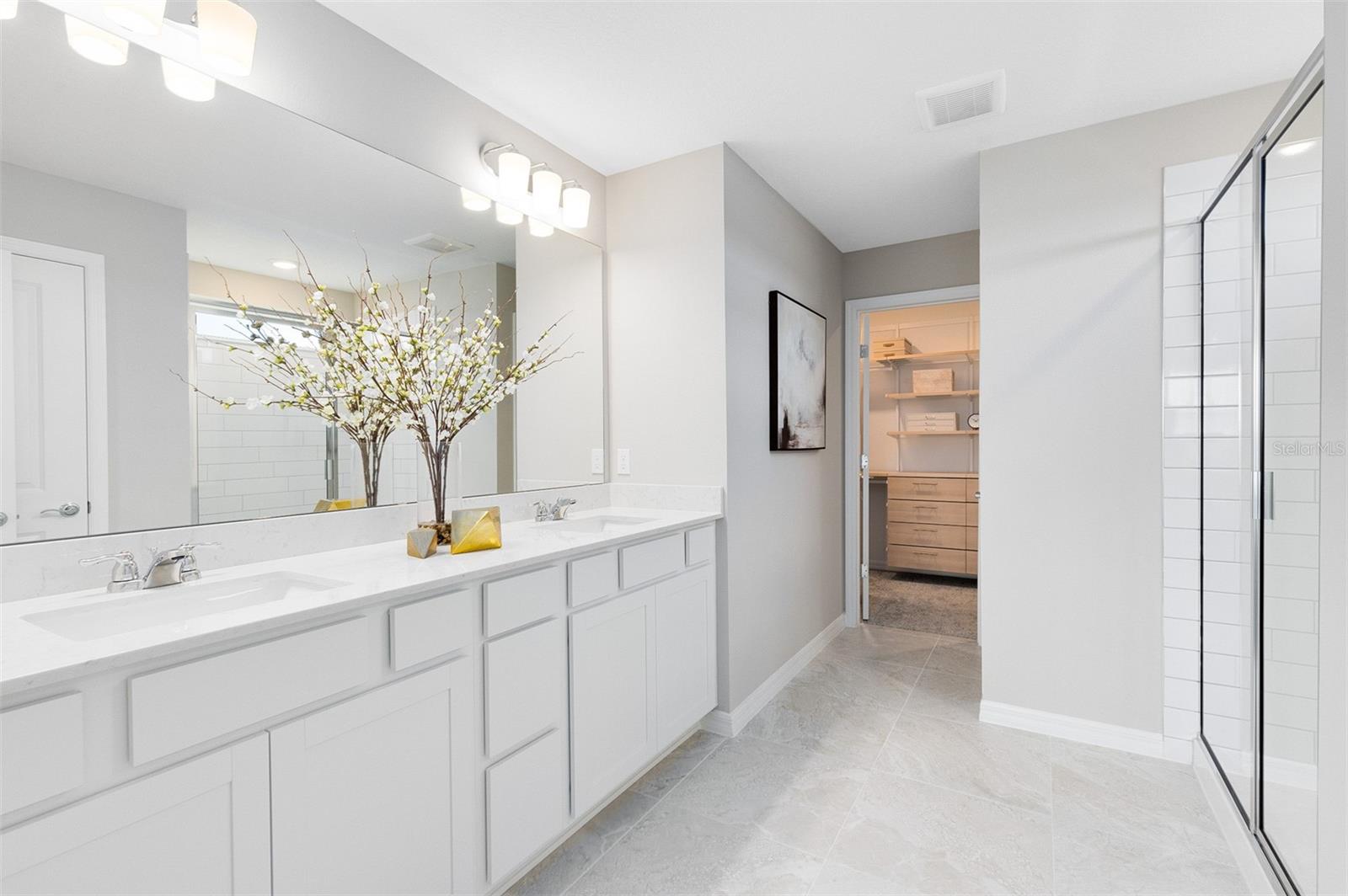 Image 16 of 23 For 6947 Copperwood Avenue