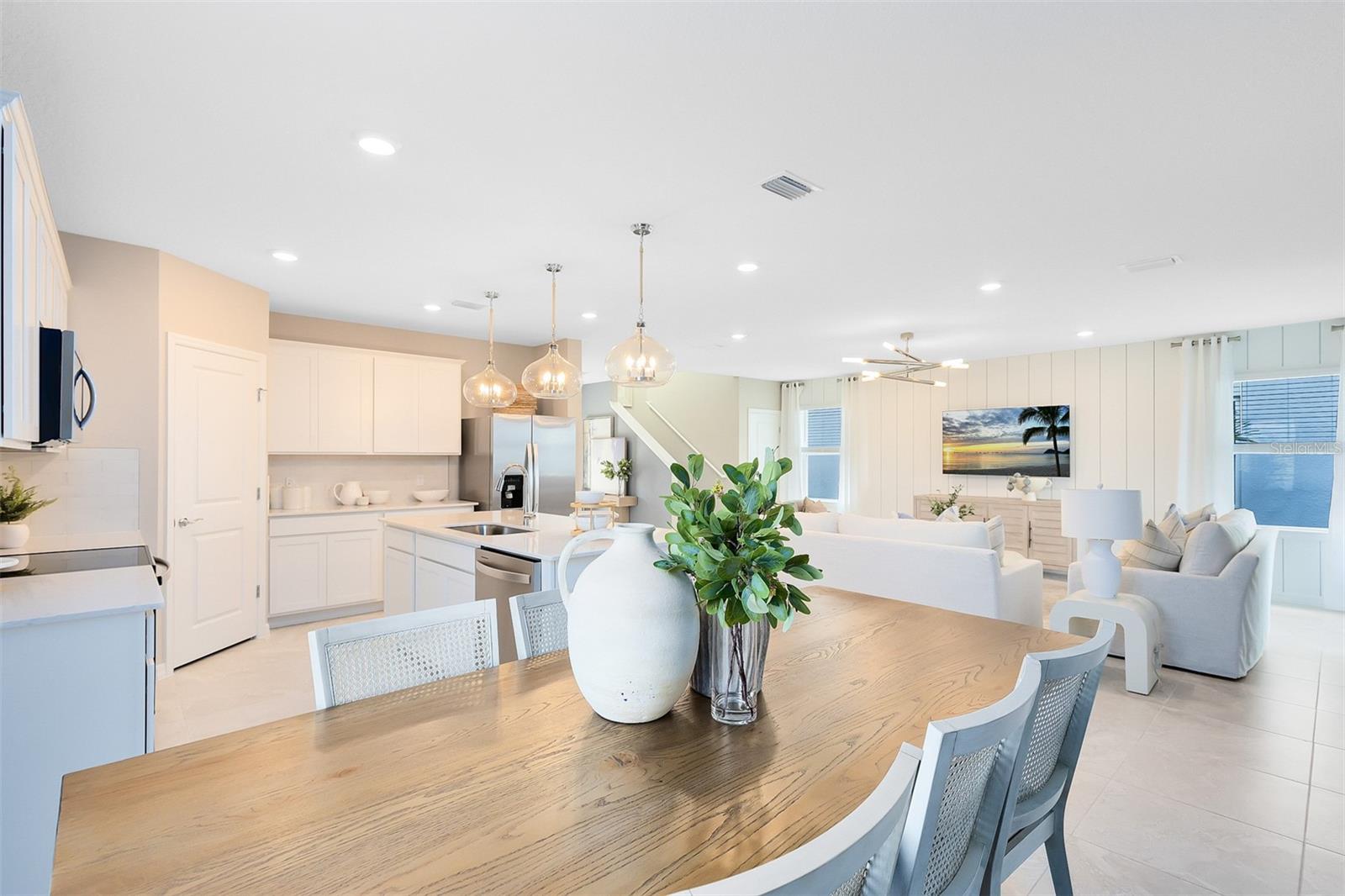 Image 9 of 23 For 6947 Copperwood Avenue