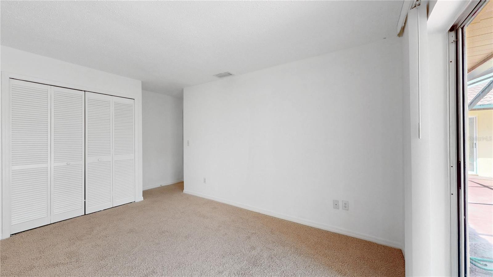 Image 17 of 24 For 5045 Bermuda Circle 12