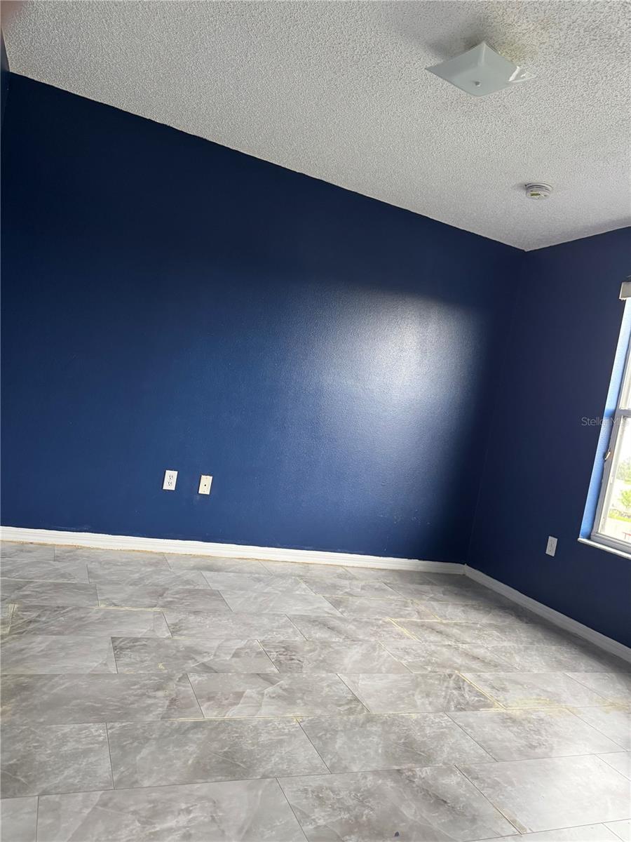 Image 8 of 20 For 222 Abbotsbury Drive