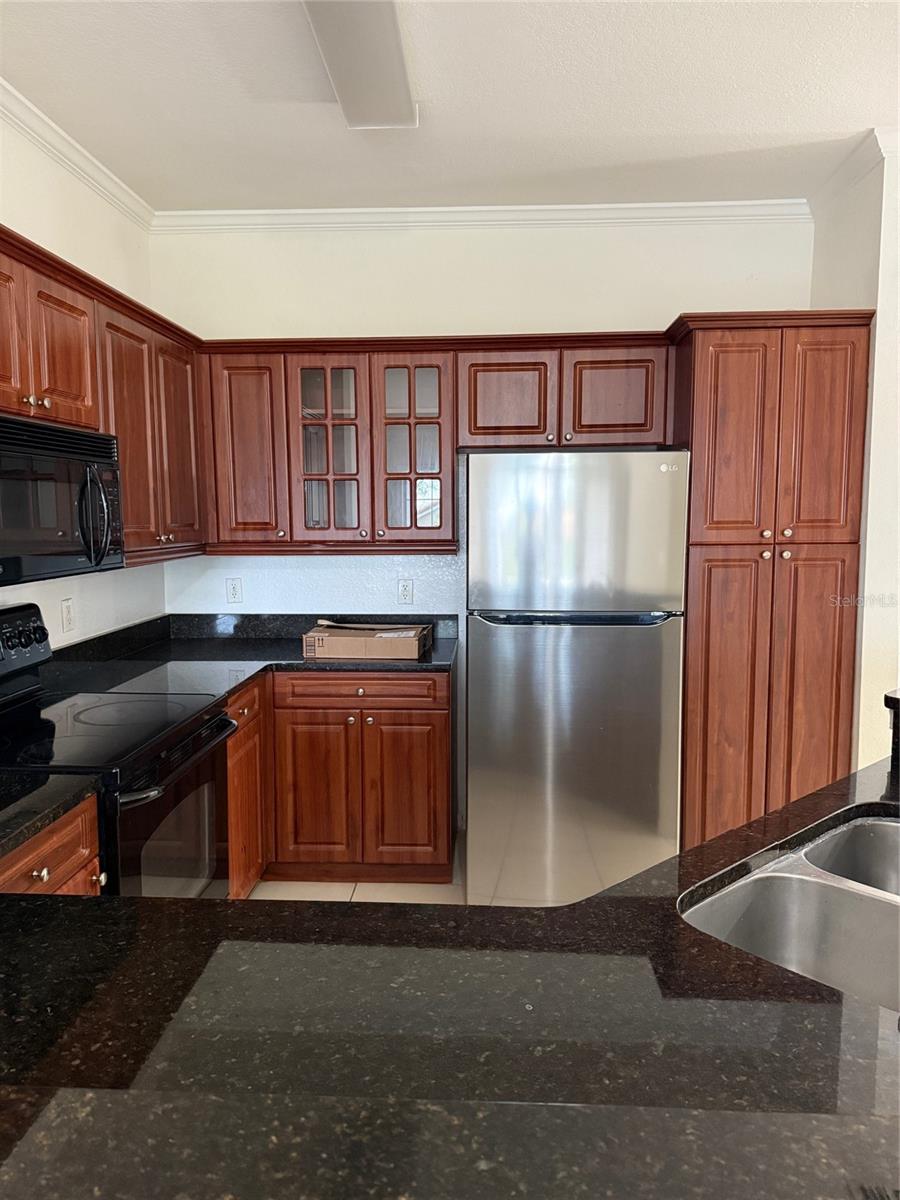 Image 2 of 10 For 3621 Conroy Road 734