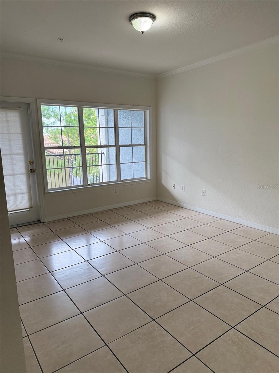 Image 3 of 10 For 3621 Conroy Road 734