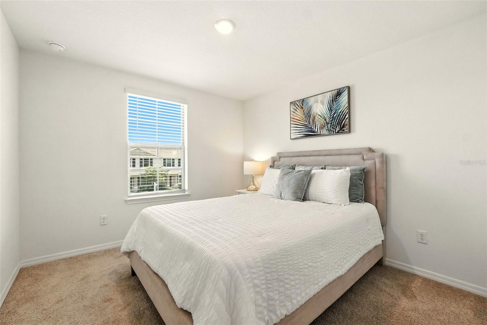 Image 30 of 50 For 13298 Pontoon Road