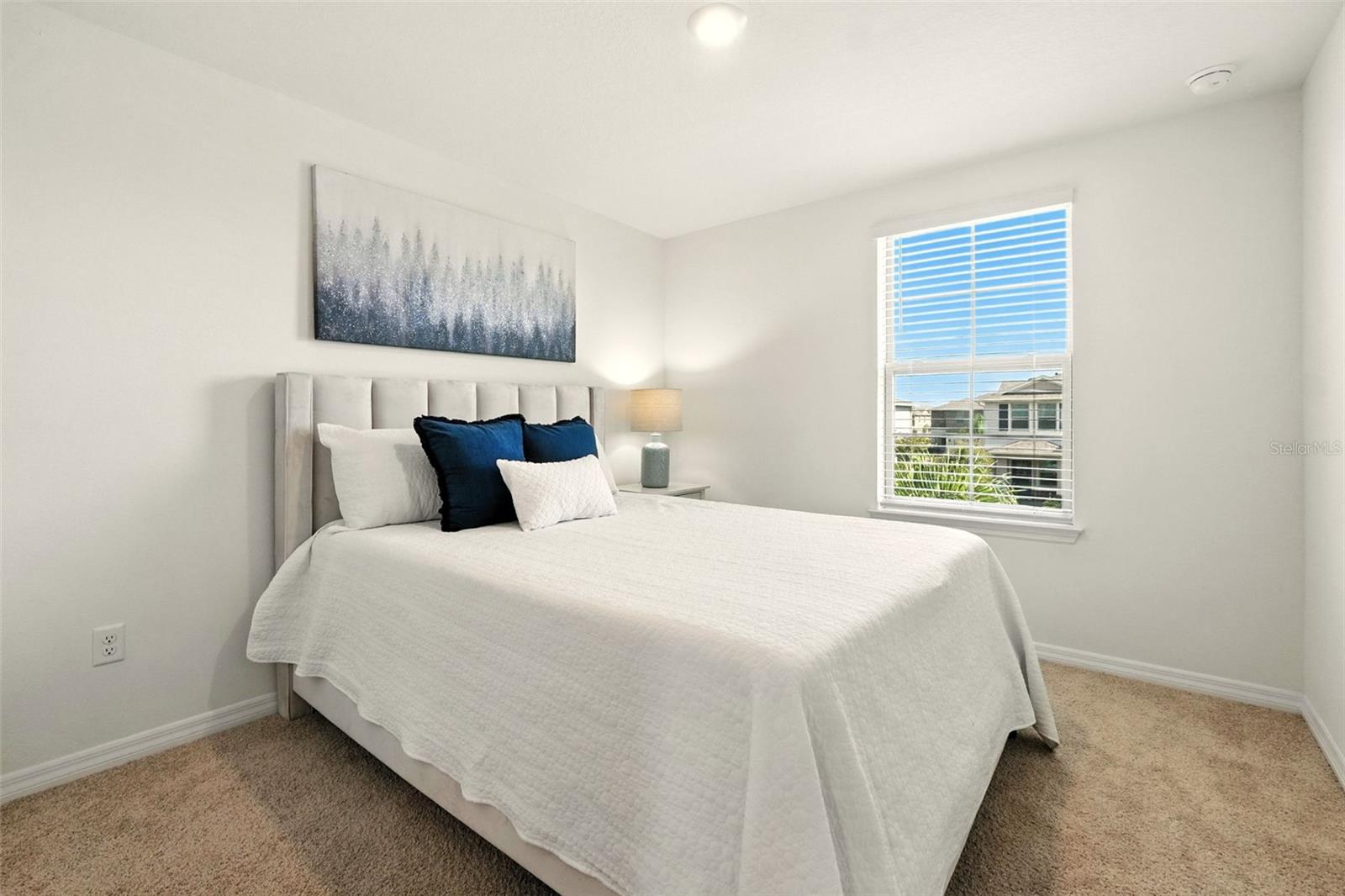 Image 33 of 50 For 13298 Pontoon Road