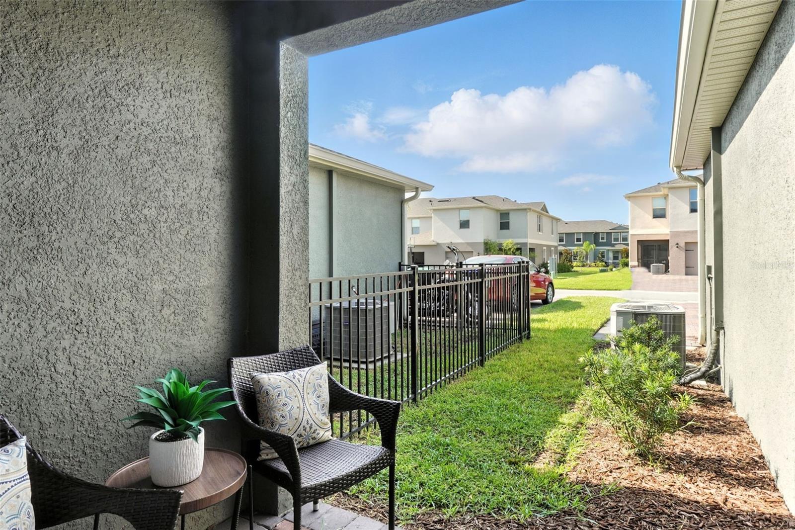 Image 36 of 50 For 13298 Pontoon Road