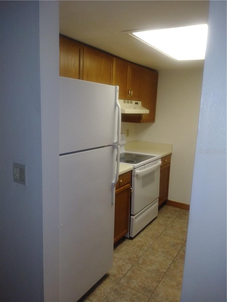 Image 10 of 16 For 902 Lake Destiny Road B