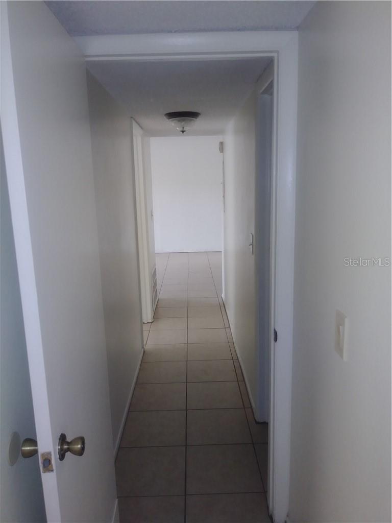 Image 3 of 16 For 902 Lake Destiny Road B