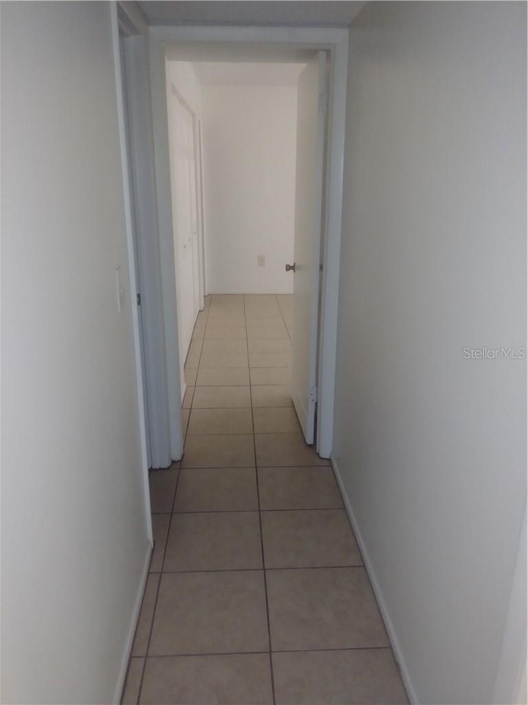 Image 7 of 16 For 902 Lake Destiny Road B
