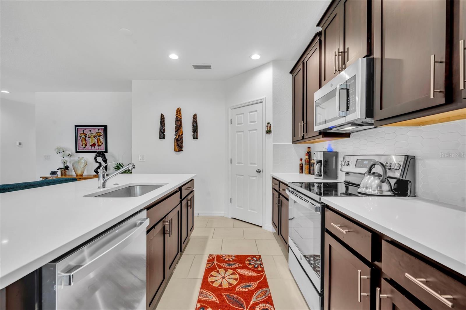 Image 17 of 35 For 1055 Chase Austin Way