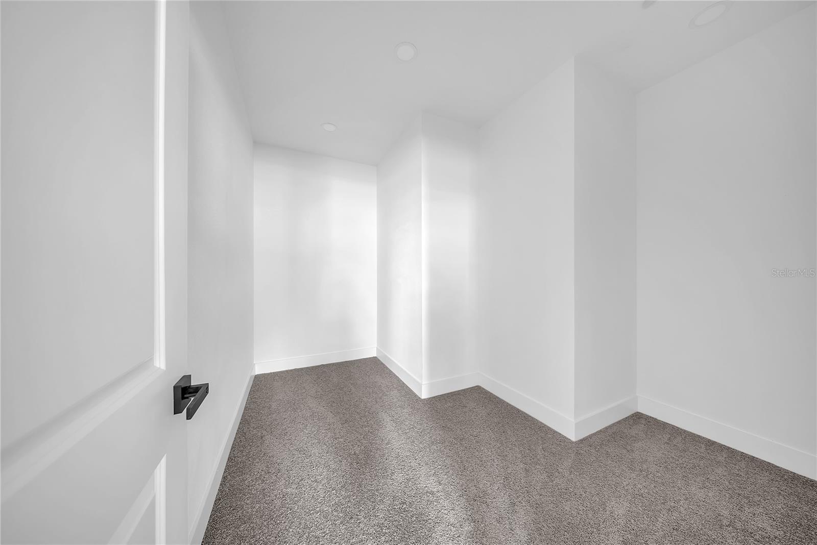 Image 11 of 44 For 17135 Sw 41 Ct,