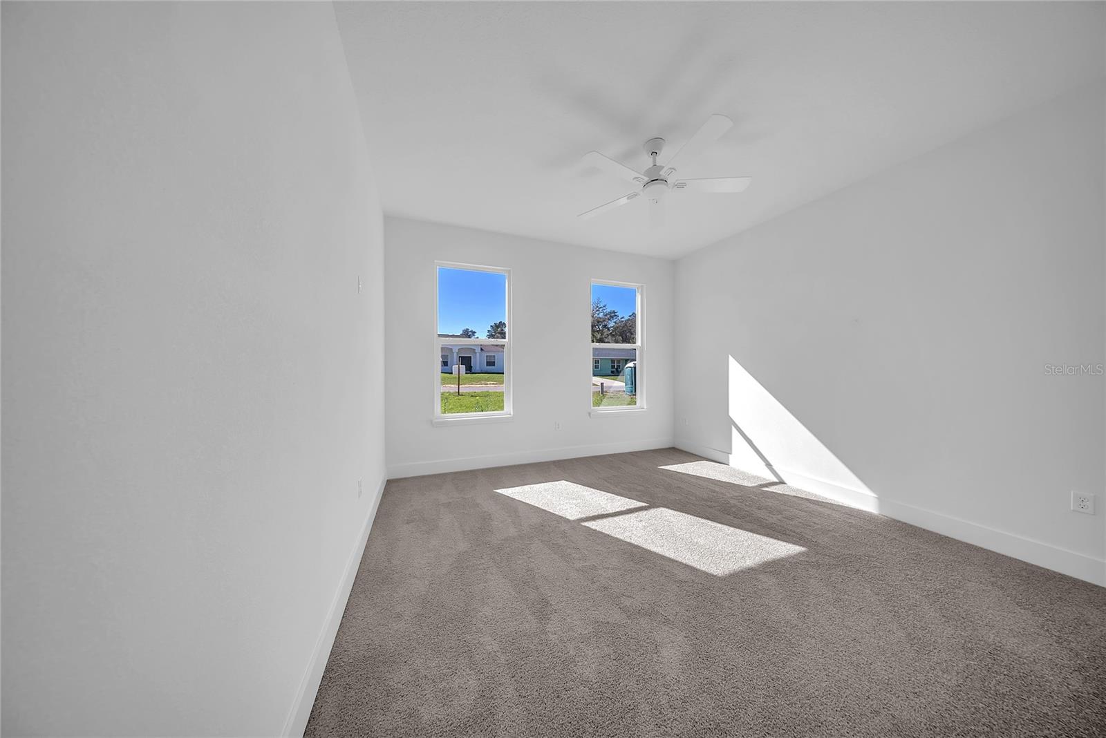 Image 13 of 44 For 17135 Sw 41 Ct,