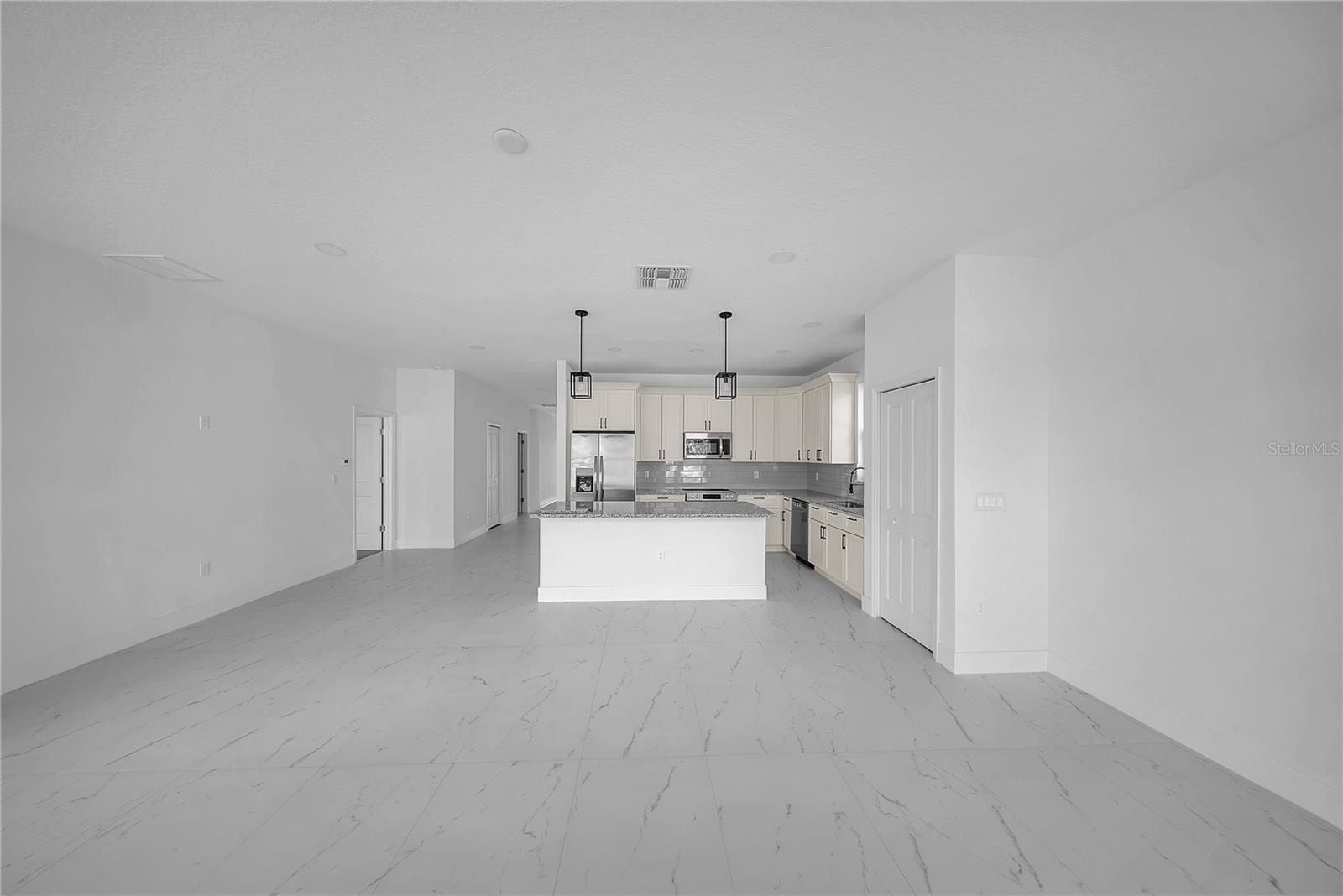Image 28 of 44 For 17135 Sw 41 Ct,