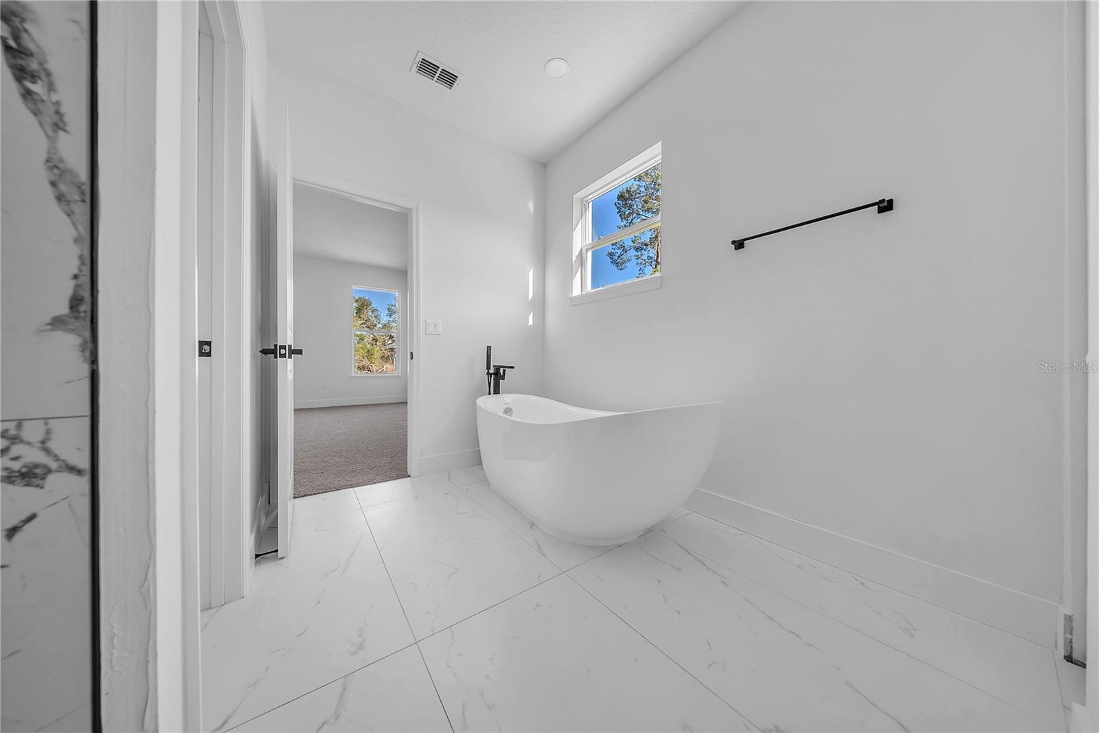 Image 34 of 44 For 17135 Sw 41 Ct,