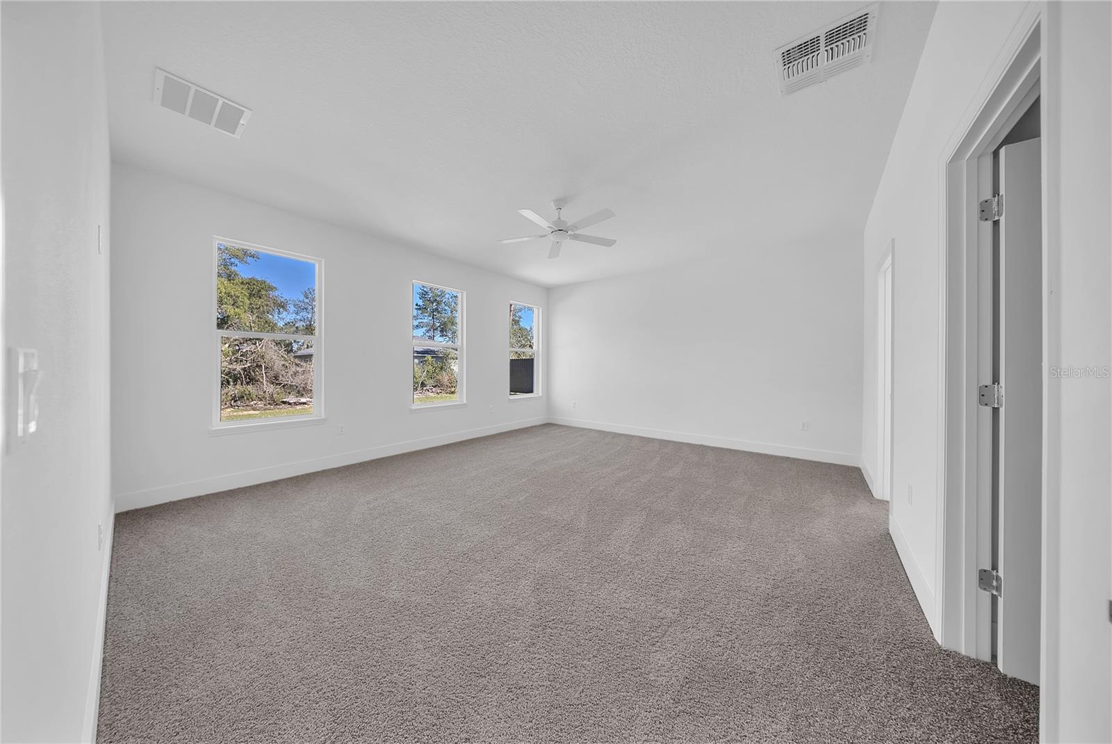 Image 8 of 44 For 17135 Sw 41 Ct,