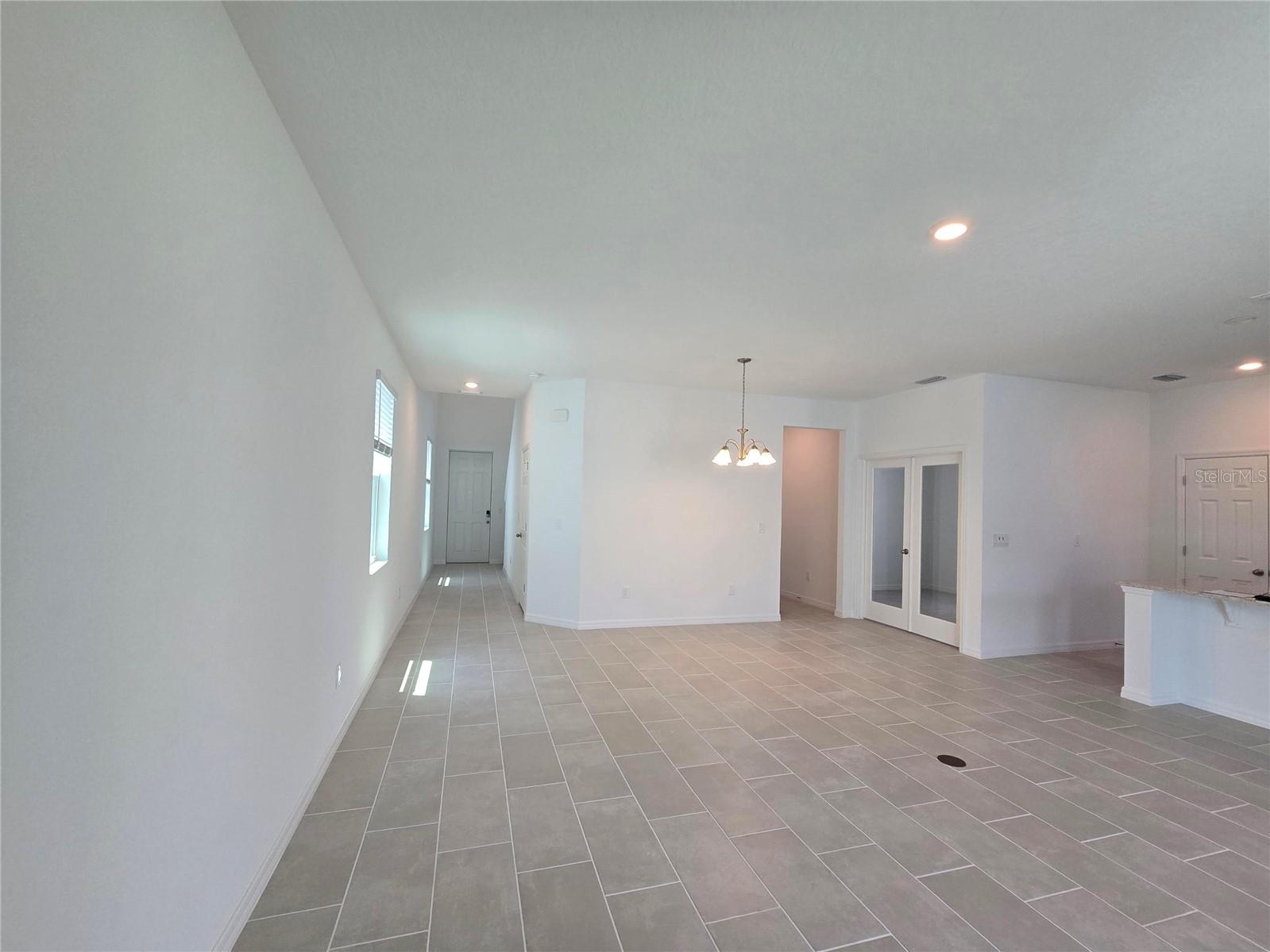 Image 4 of 12 For 1137 Blue Garden Drive