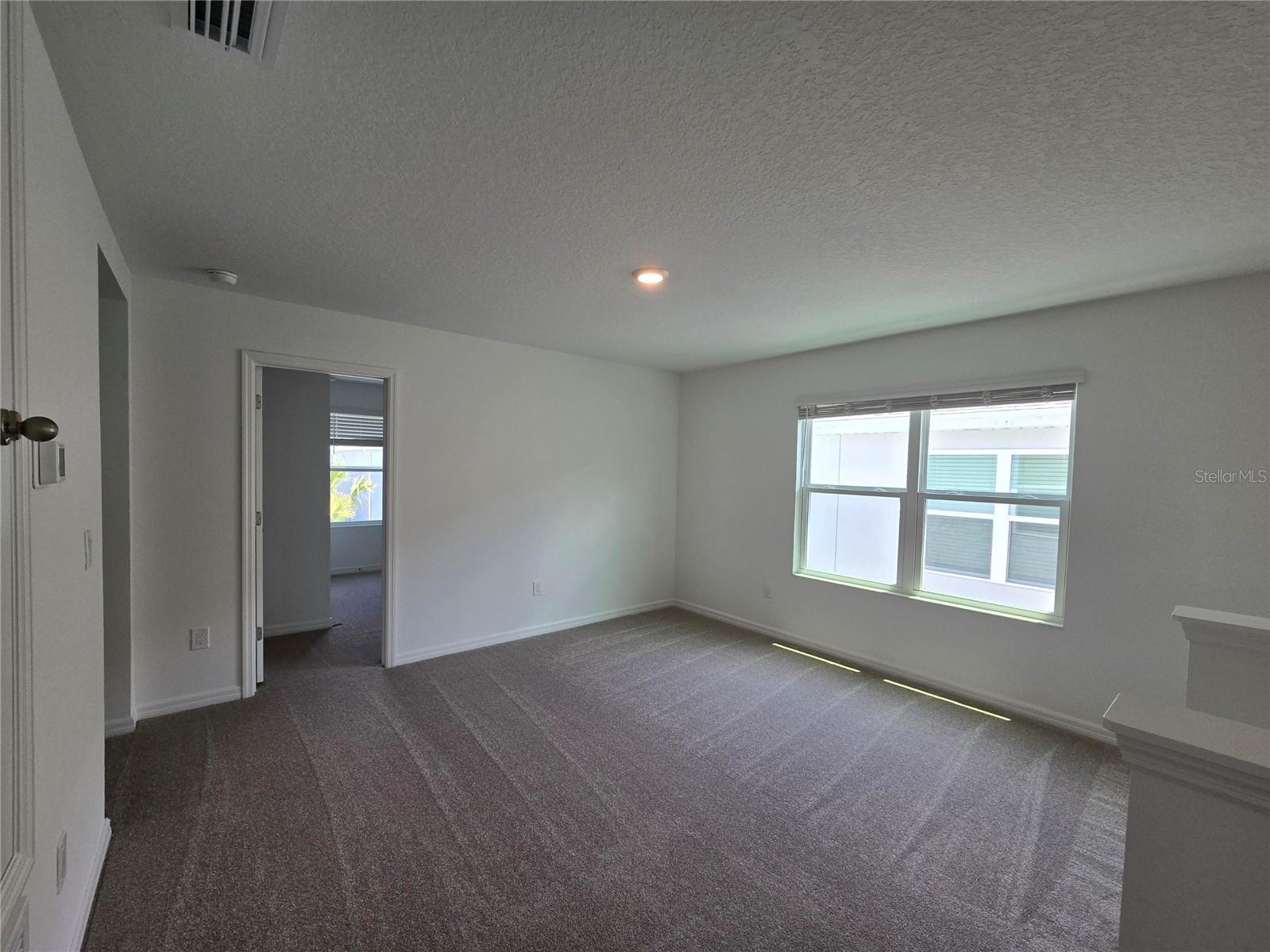 Image 6 of 12 For 1137 Blue Garden Drive