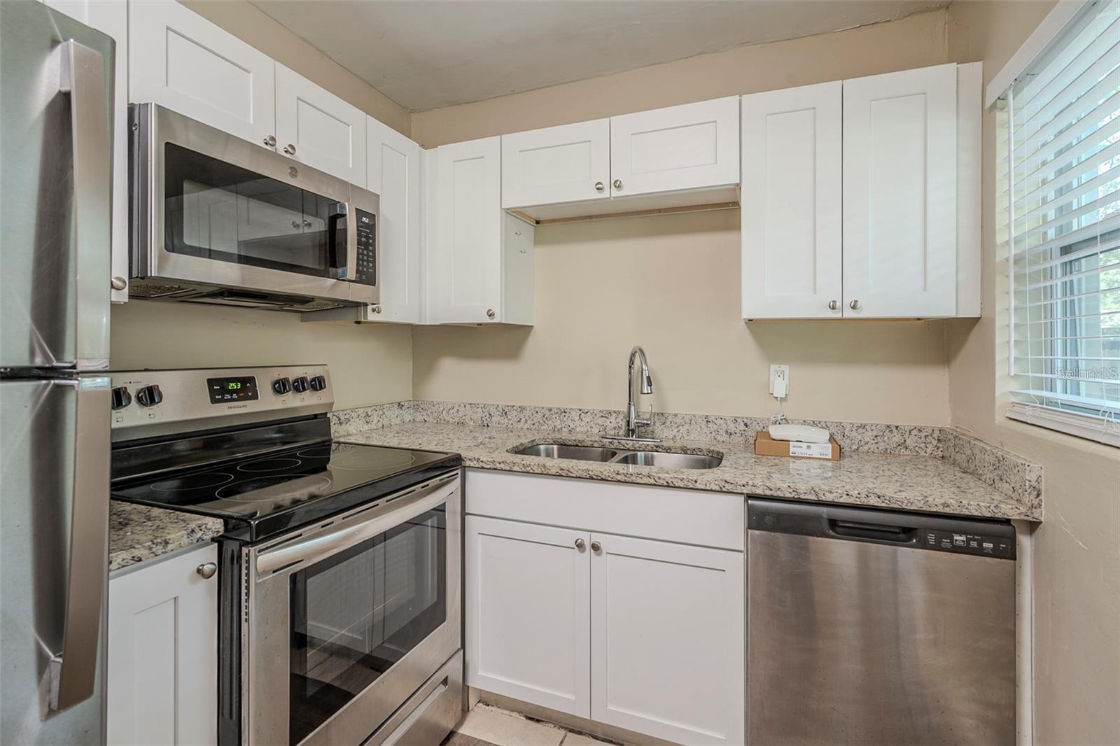 Image 11 of 18 For 5624 Balboa Drive