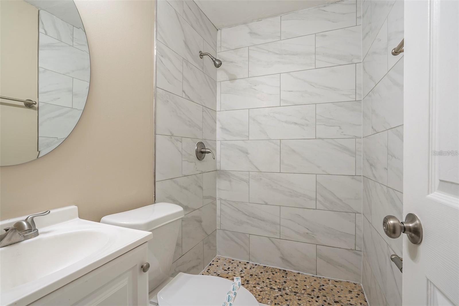 Image 7 of 18 For 5624 Balboa Drive