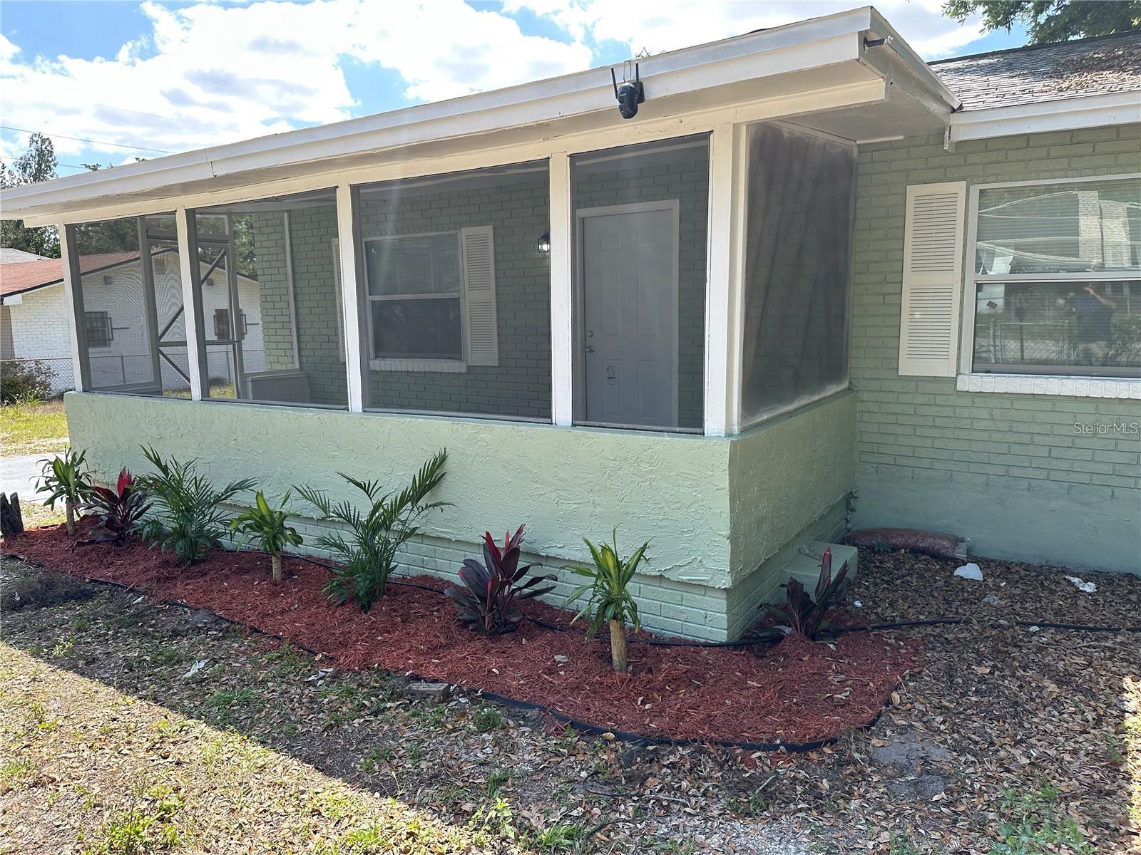 Listing photo id 0 for 3615 Grove Street
