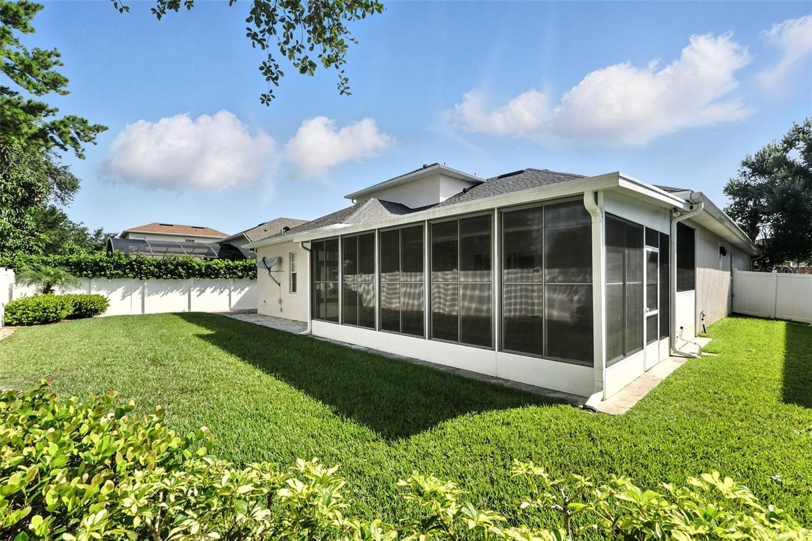 Image 13 of 19 For 7282 Chelsea Harbour Drive