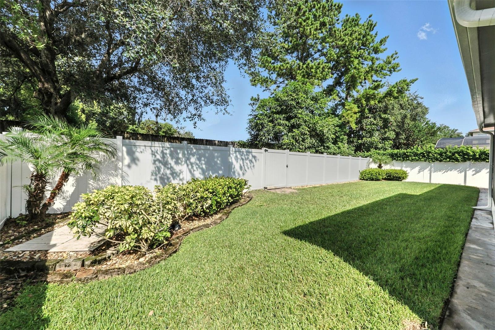Image 14 of 19 For 7282 Chelsea Harbour Drive