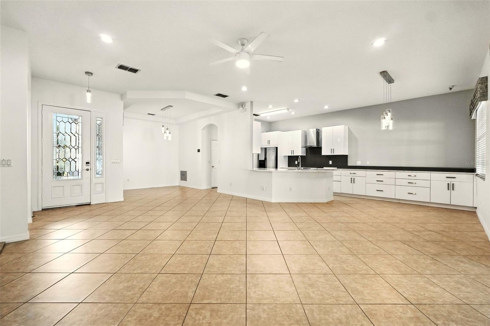 Image 3 of 19 For 7282 Chelsea Harbour Drive