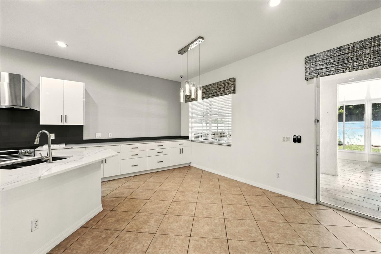 Image 4 of 19 For 7282 Chelsea Harbour Drive