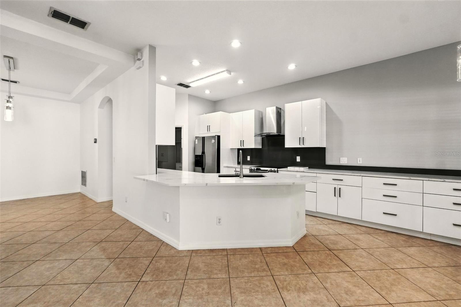 Image 5 of 19 For 7282 Chelsea Harbour Drive