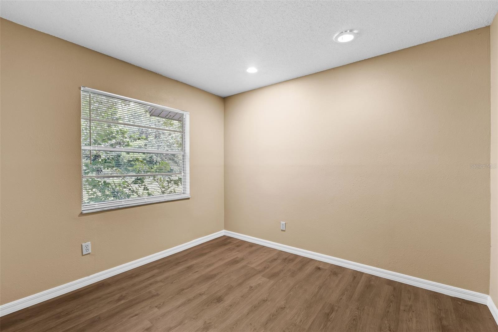 Image 9 of 18 For 113 Lido Road