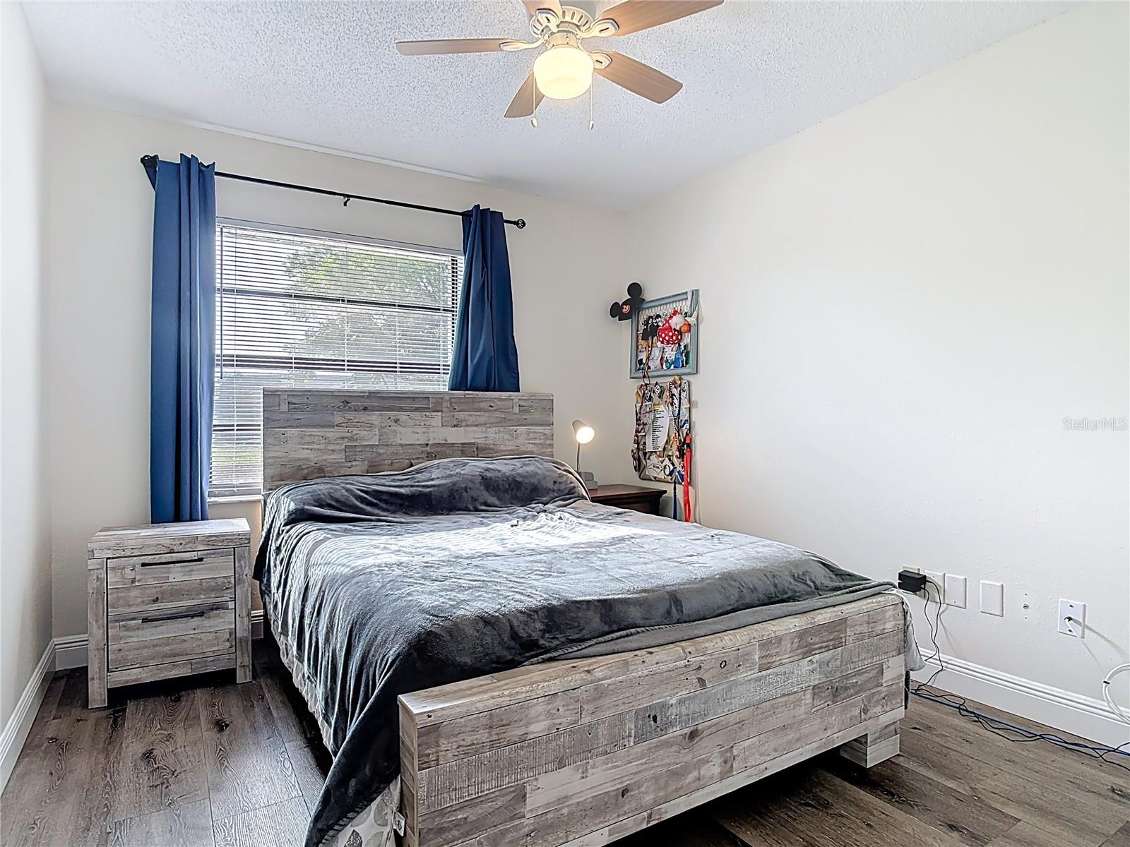 Image 24 of 39 For 745 Mentmore Circle