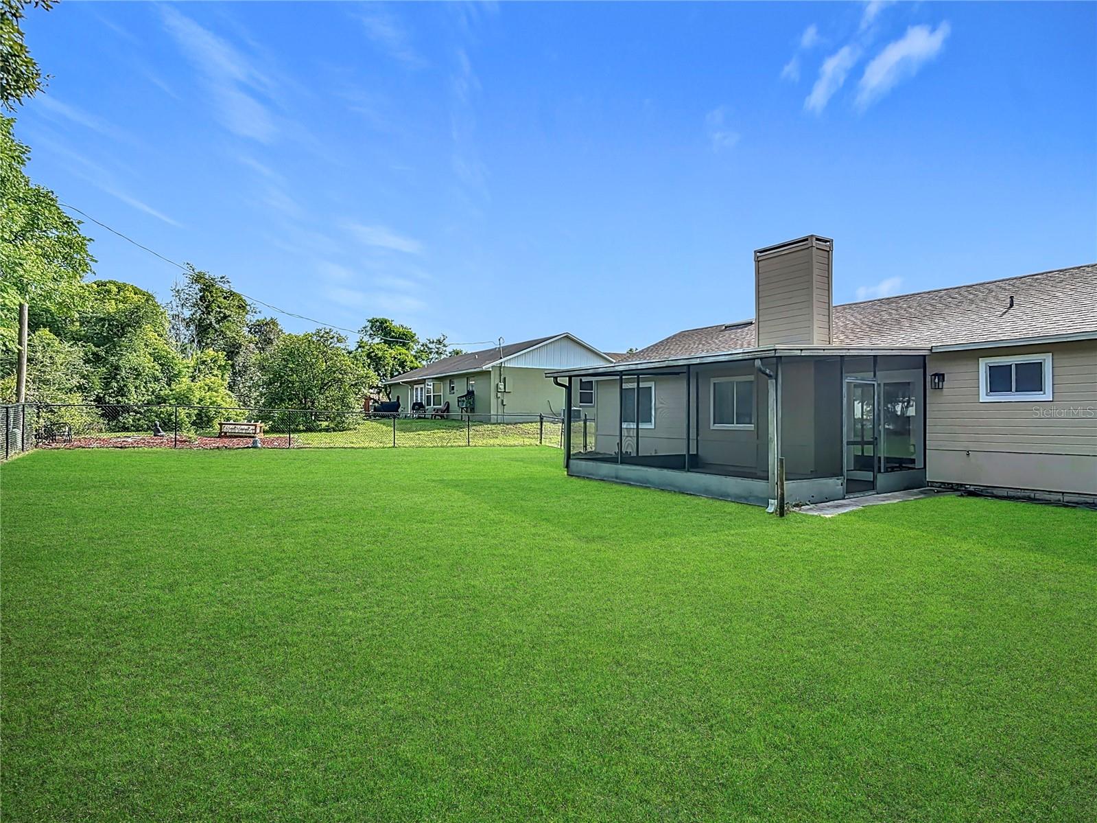 Image 35 of 39 For 745 Mentmore Circle