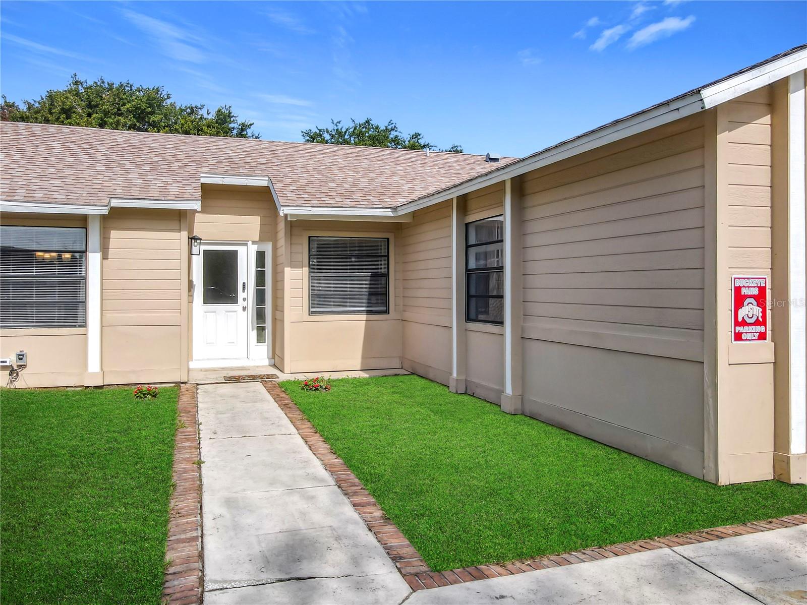 Image 6 of 39 For 745 Mentmore Circle