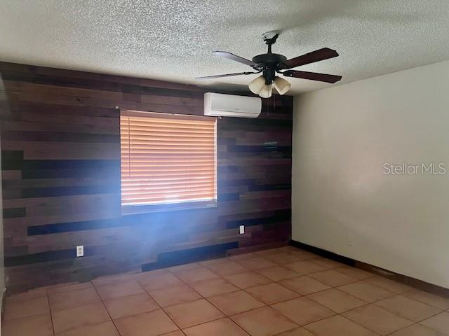 Image 19 of 33 For 19 Country Cove Way
