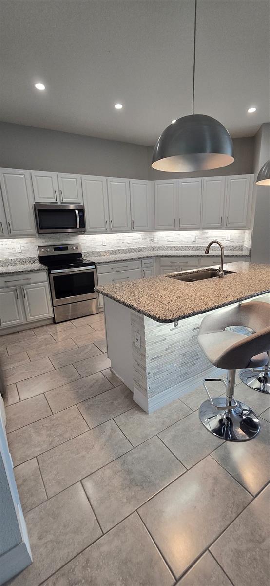 Image 21 of 35 For 2881 Mosshire Circle