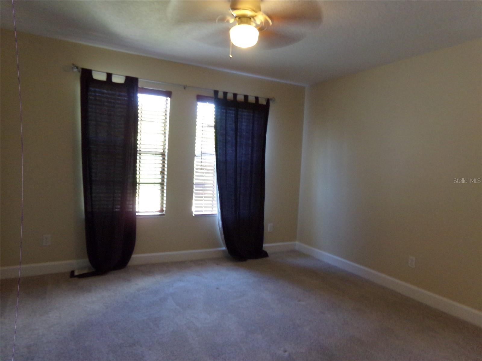 Image 33 of 52 For 721 Rantoul Ln