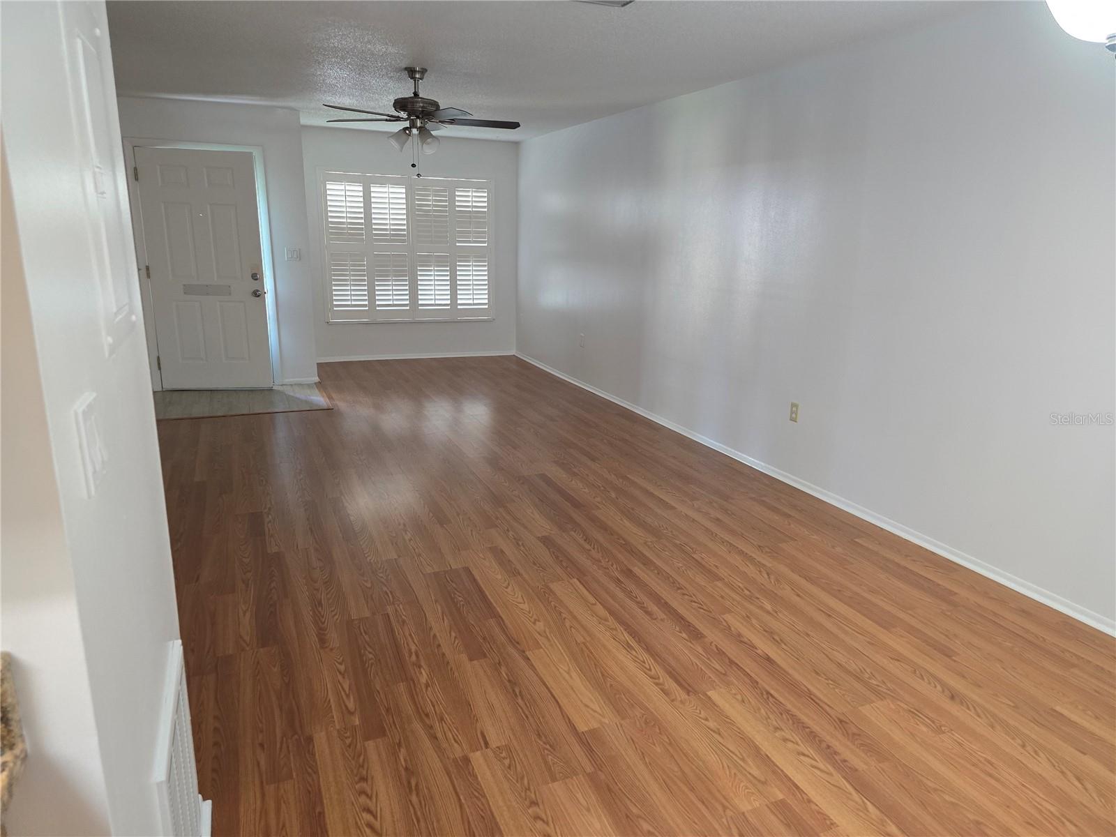Image 7 of 11 For 540 Cascade Circle 104