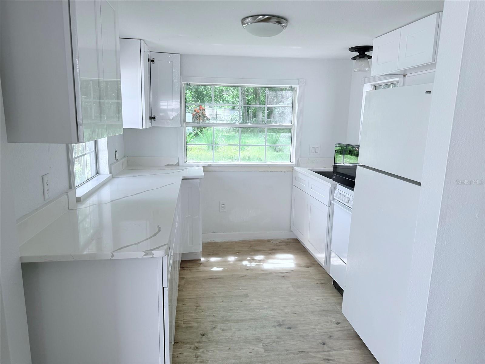 Image 4 of 7 For 2120b Carlton Drive