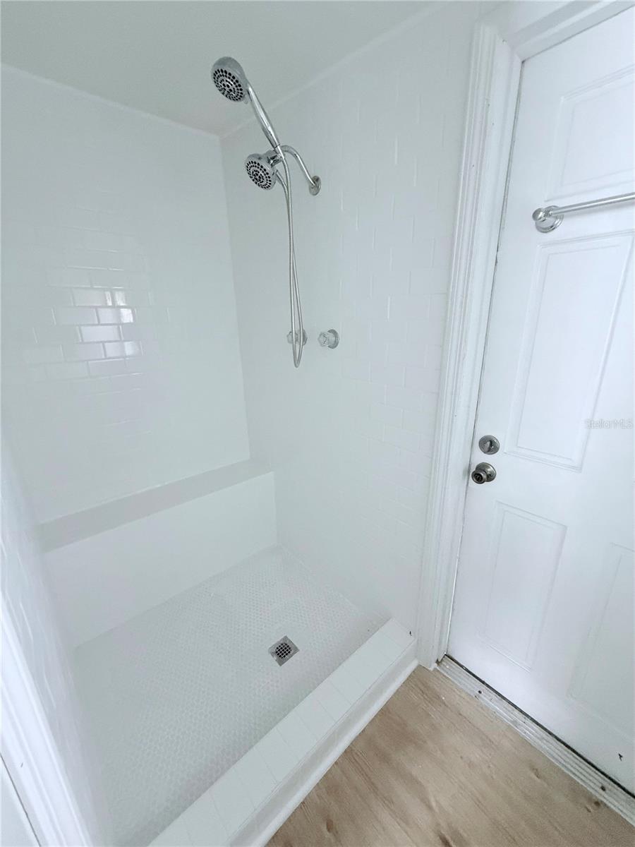 Image 7 of 7 For 2120b Carlton Drive