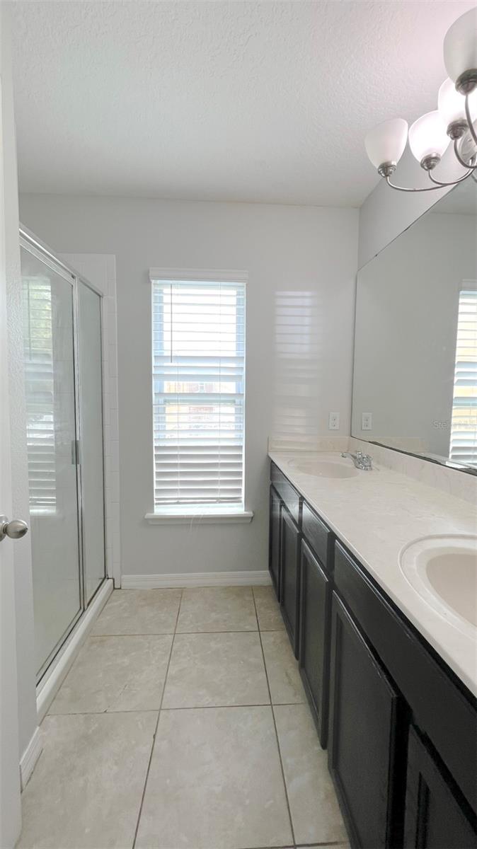 Image 19 of 20 For 1550 Peterson Place