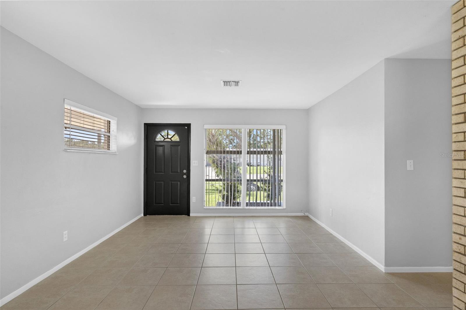 Image 11 of 38 For 173 Alhambra Avenue