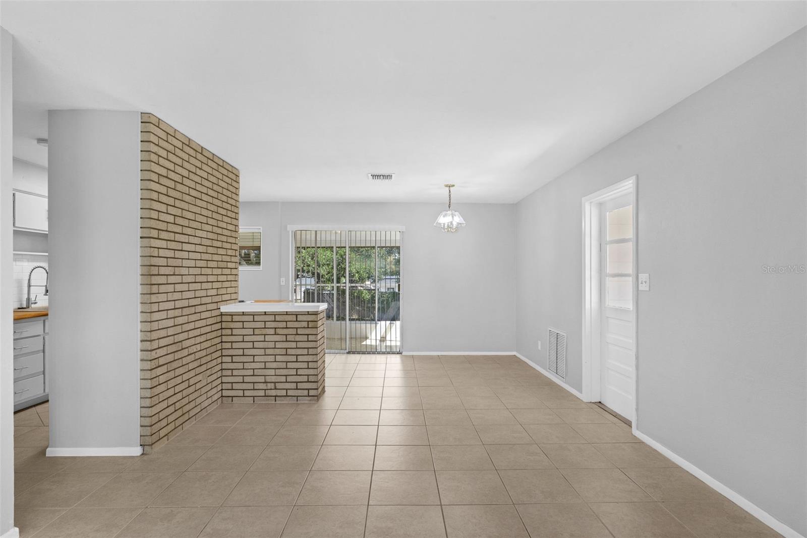 Image 12 of 38 For 173 Alhambra Avenue