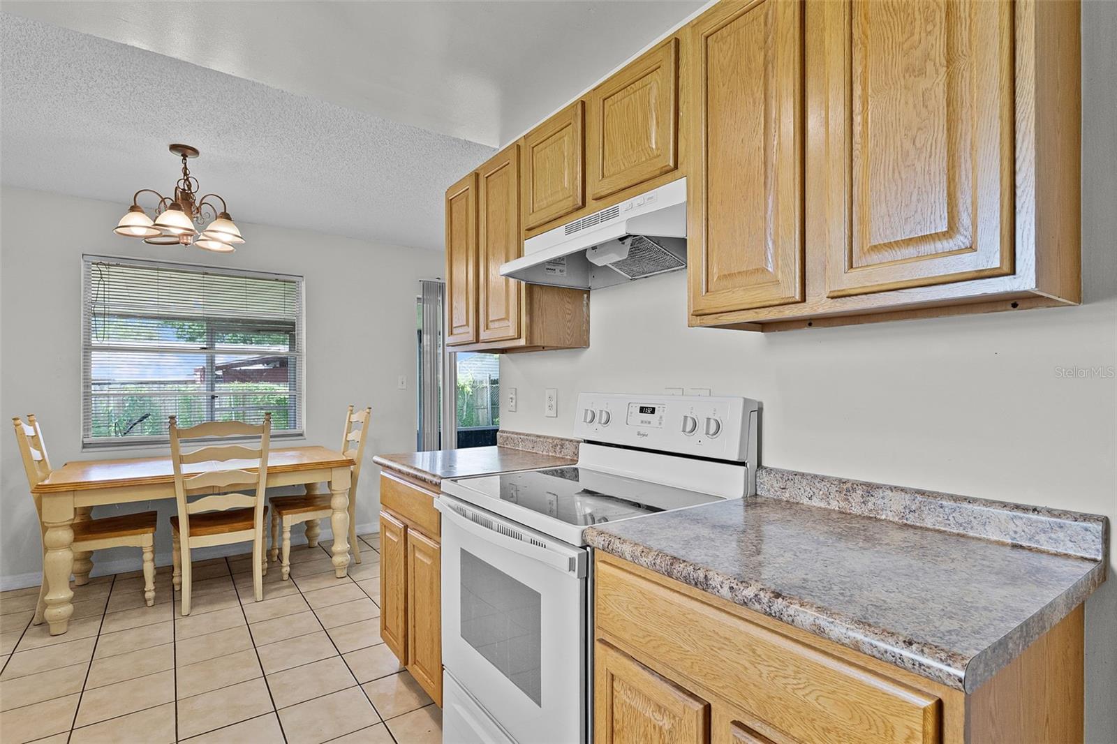 Image 10 of 29 For 2900 Oranole Road