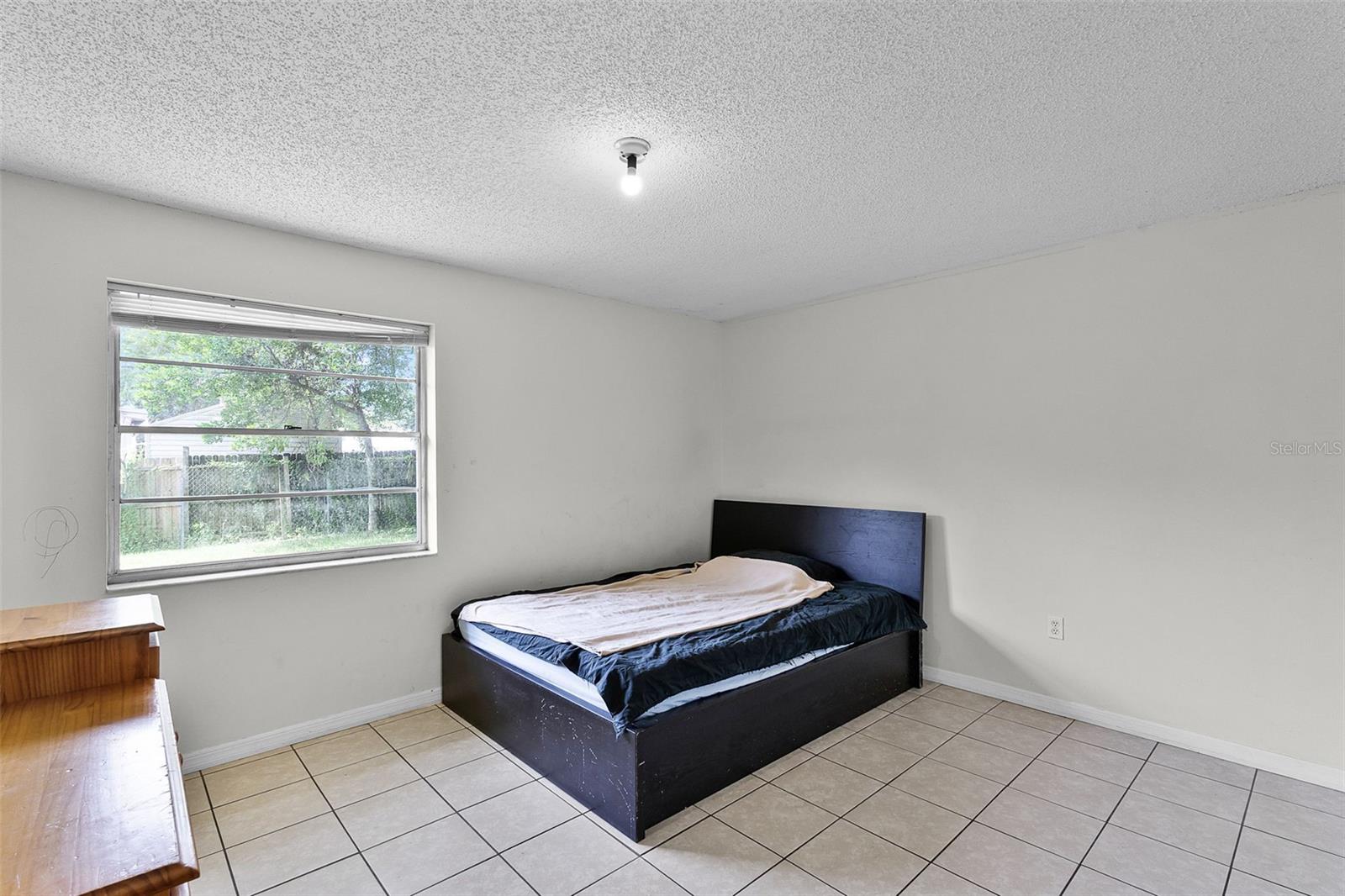 Image 15 of 29 For 2900 Oranole Road