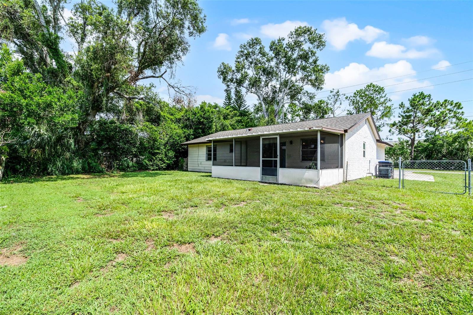 Image 3 of 29 For 2900 Oranole Road
