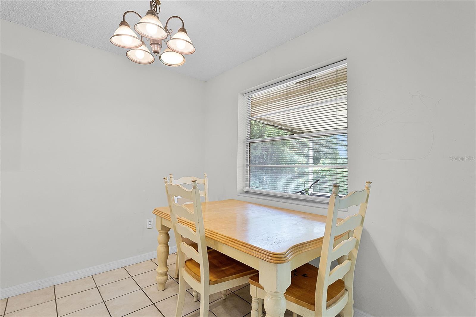 Image 8 of 29 For 2900 Oranole Road