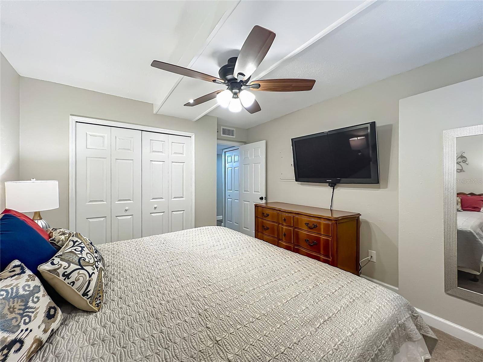 Image 16 of 44 For 1100 Delaney Avenue C13