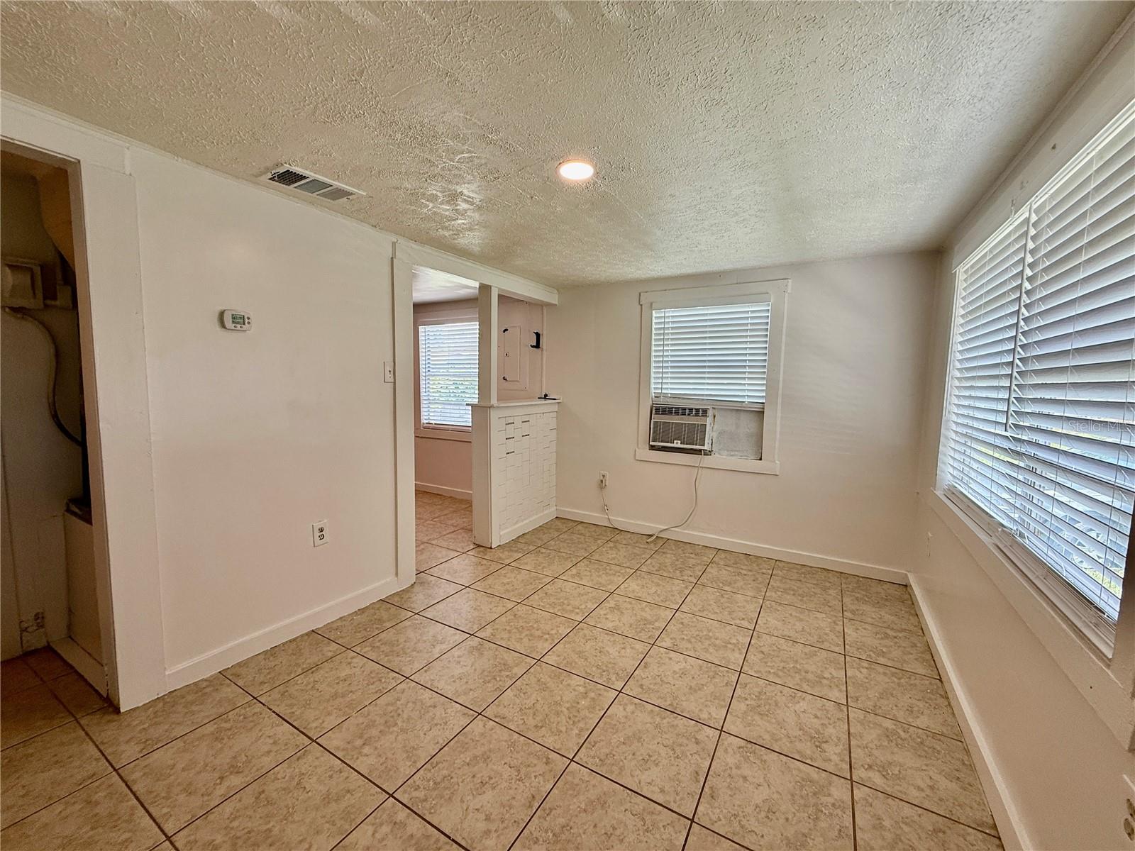 Image 3 of 11 For 1405 40th Street B