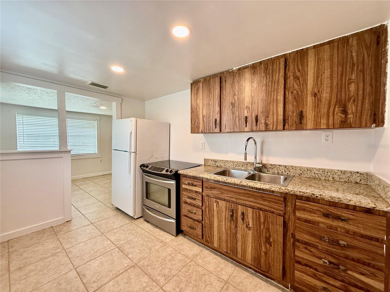 Image 5 of 11 For 1405 40th Street B